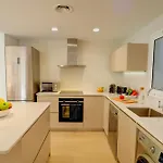 Apartment Sebastian Patio By Hello Homes