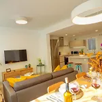 Sebastian Patio By Hello Homes Sitges