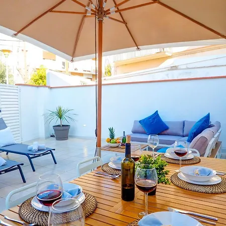 Apartamento Sebastian Patio By Hello Homes Sitges