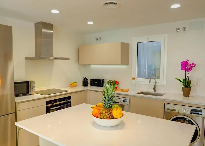 Apartamento Sebastian Patio By Hello Homes *