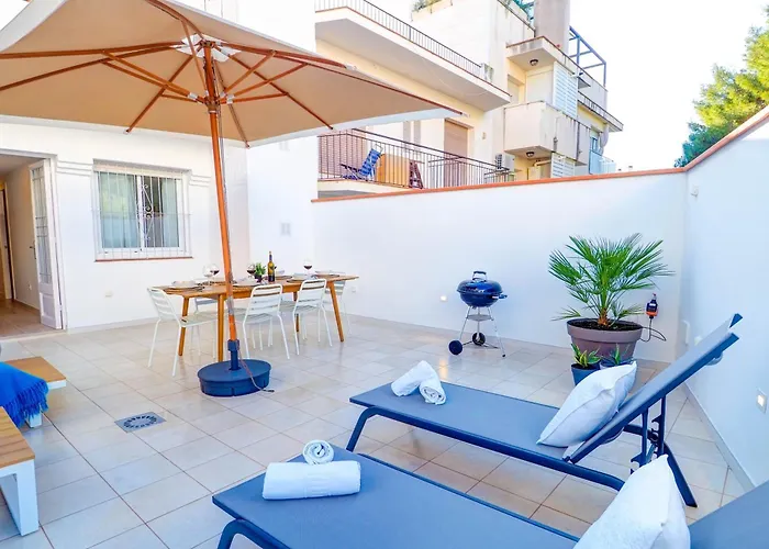 Sebastian Patio By Hello Homes